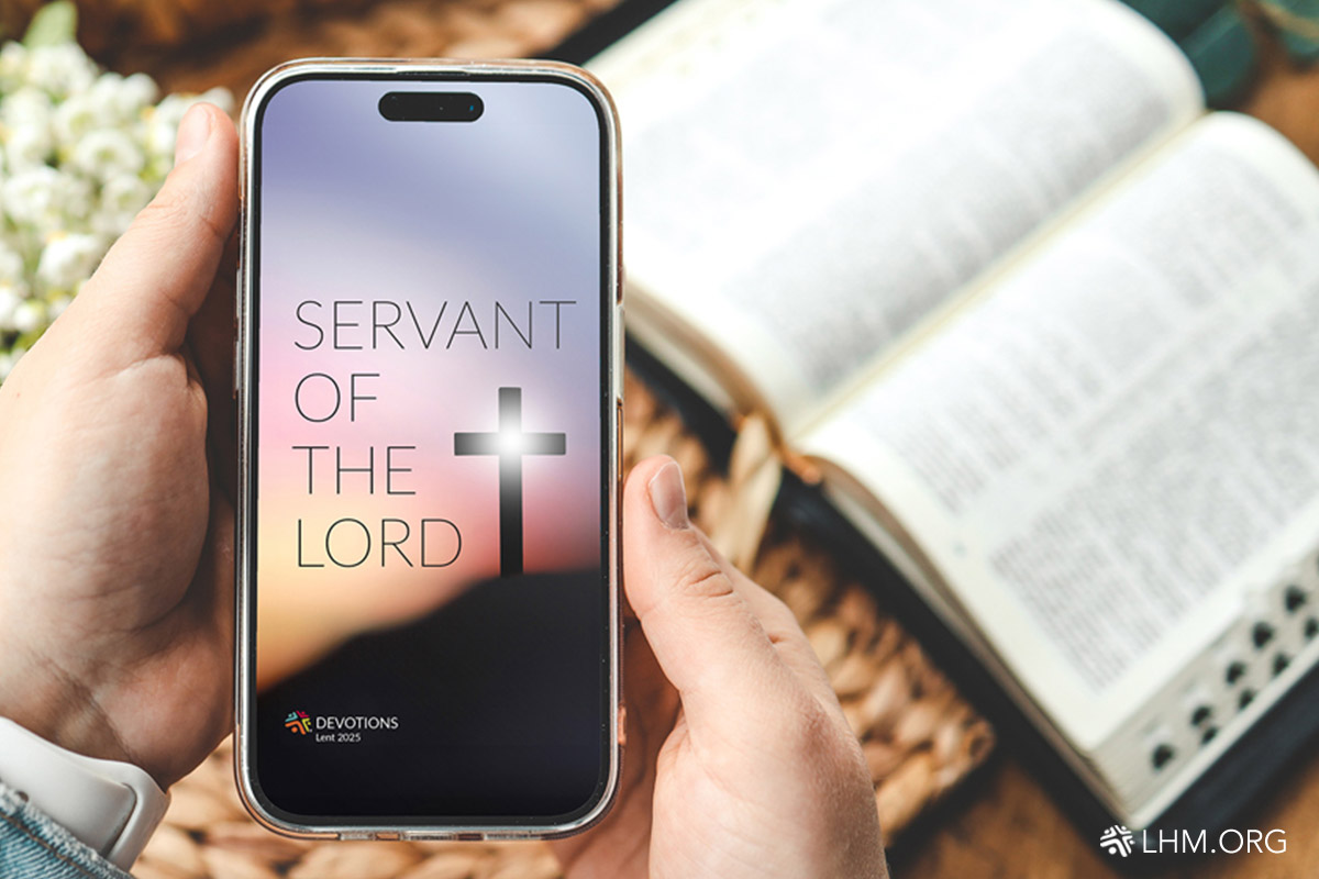 Lenten Devotions Point to Christ as Our Servant-Savior